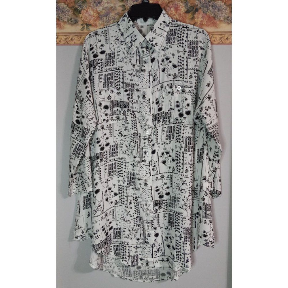 Zoye Chen Medium Black White Floral Art To Wear Button Down Beach Pool Cover Top